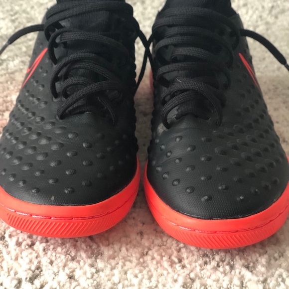 Macistax Nike indoor shoes - Picture 7 of 7